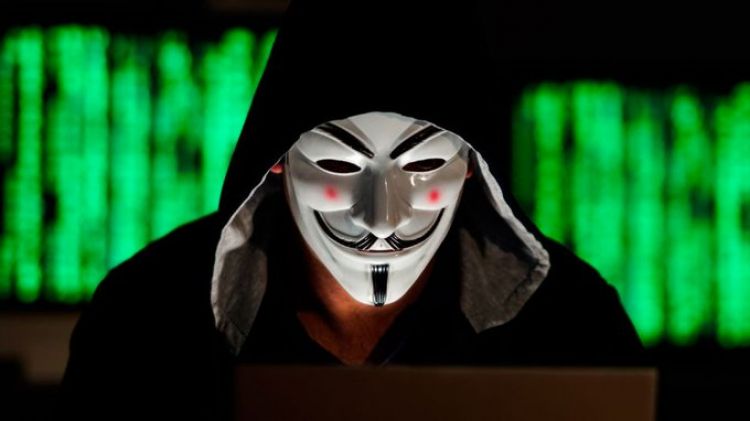 Grupo de hackers libra una guerra cibernética contra Rusia
