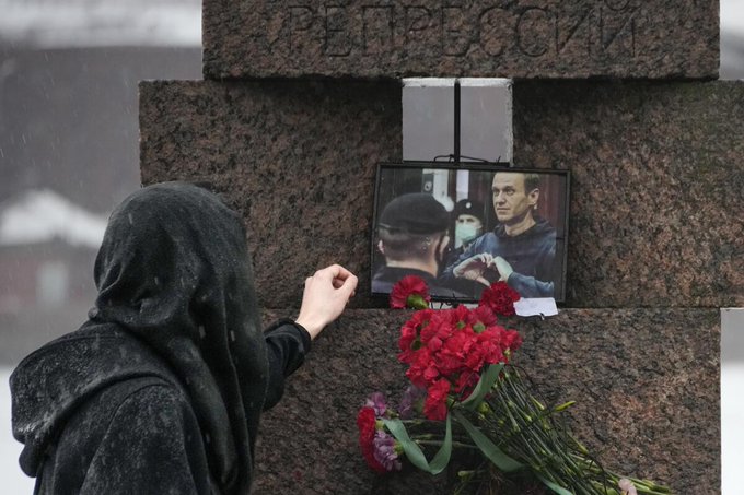 Madre de Navalny recibió el cuerpo de su hijo