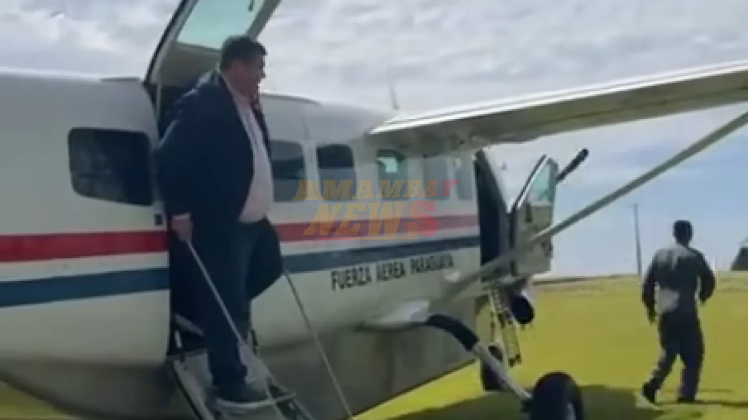 Video: Senador Dionisio Amarilla utiliza avioneta de la Fuerza Aérea y desata ola de críticas