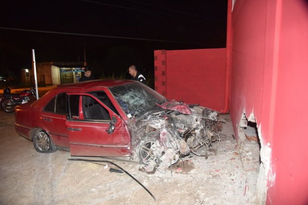 Joven ebrio protagoniza fuerte choque en Luque