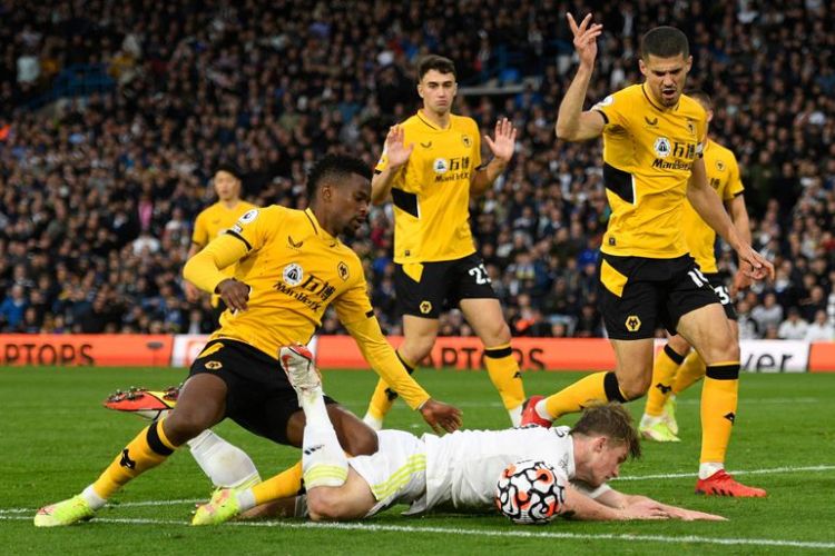 Jugador del fútbol inglés puede ser encarcelado en Singapur