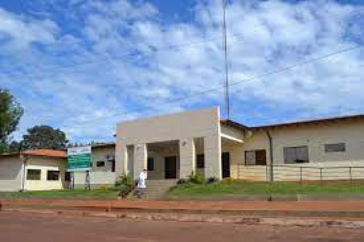 Vacunación Vip: Salud rescinde contrato de cinco funcionarios de hospital de Presidente Franco