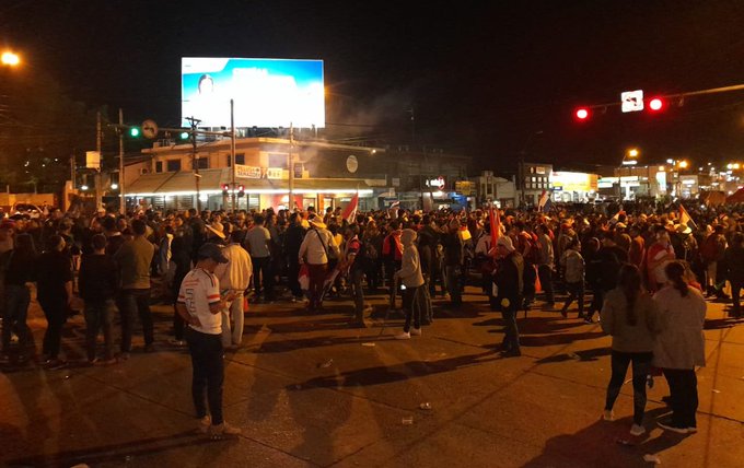 Disponen libertad de 25 manifestantes tras disturbios frente al TSJE