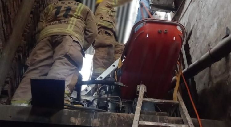 Hombre muere electrocutado en el Mercado de Abasto