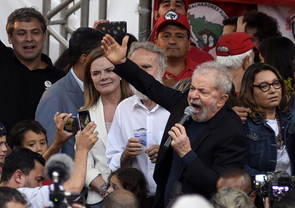 Lula congrega a sus fieles para denunciar la locura del gobierno Bolsonaro