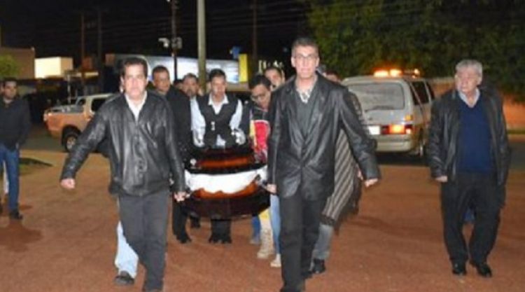 Velan restos de José Carlos Acevedo en el palacete municipal