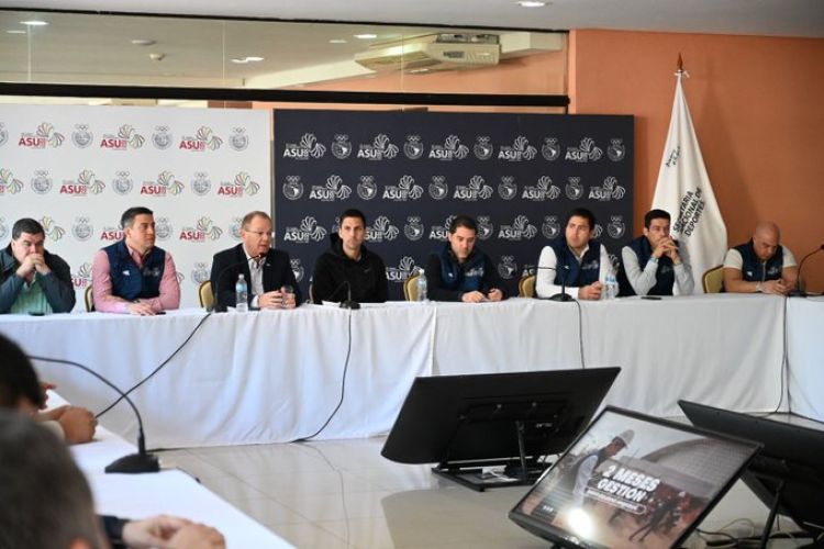 Ministro de Deportes presentó su segundo informe de gestión