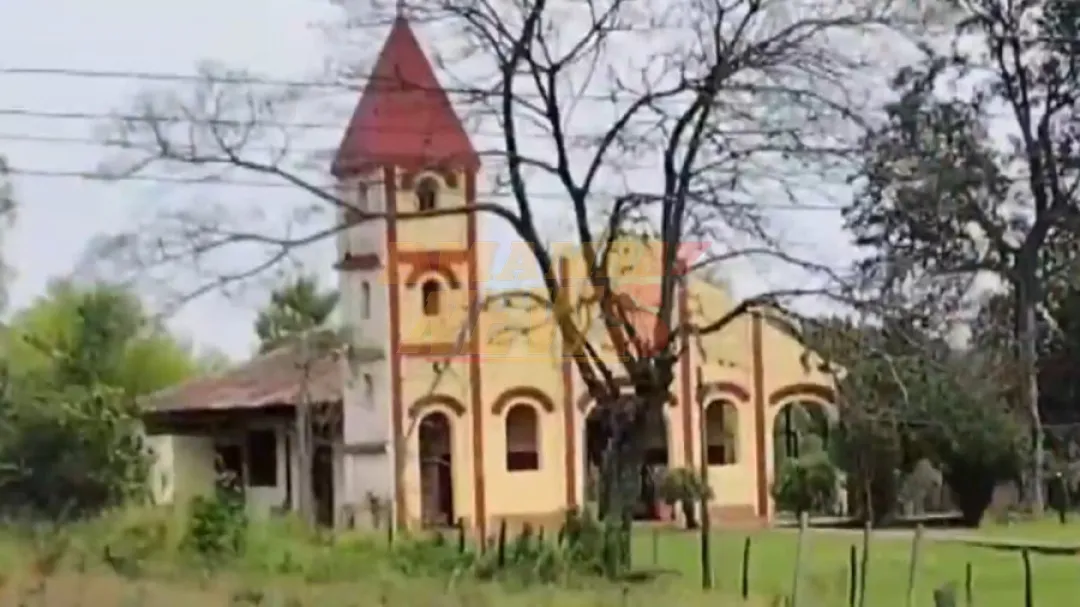 Roban campana de capilla San Francisco en Tape Guasu, Caapucú