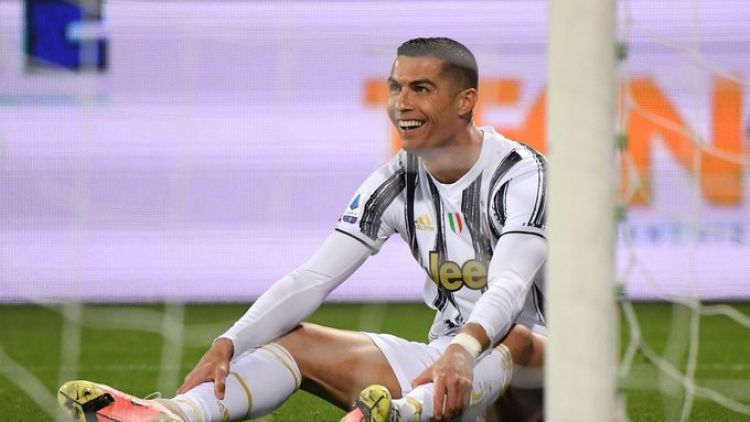 Cristiano Ronaldo confirma haber superado al legendario Pelé en número de goles marcados