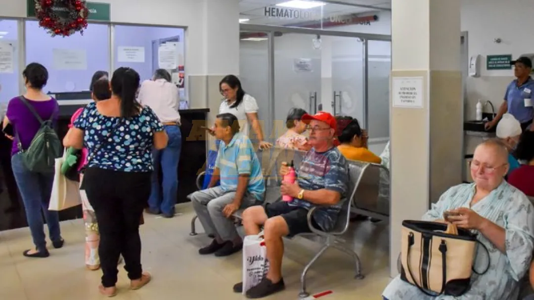 Ni con denuncias ni quejas, IPS no regulariza la provisión de fármacos