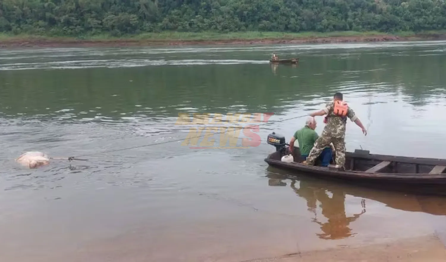 Cadáver hallado en el río Paraná sería de un brasileño y data de hace 60 días