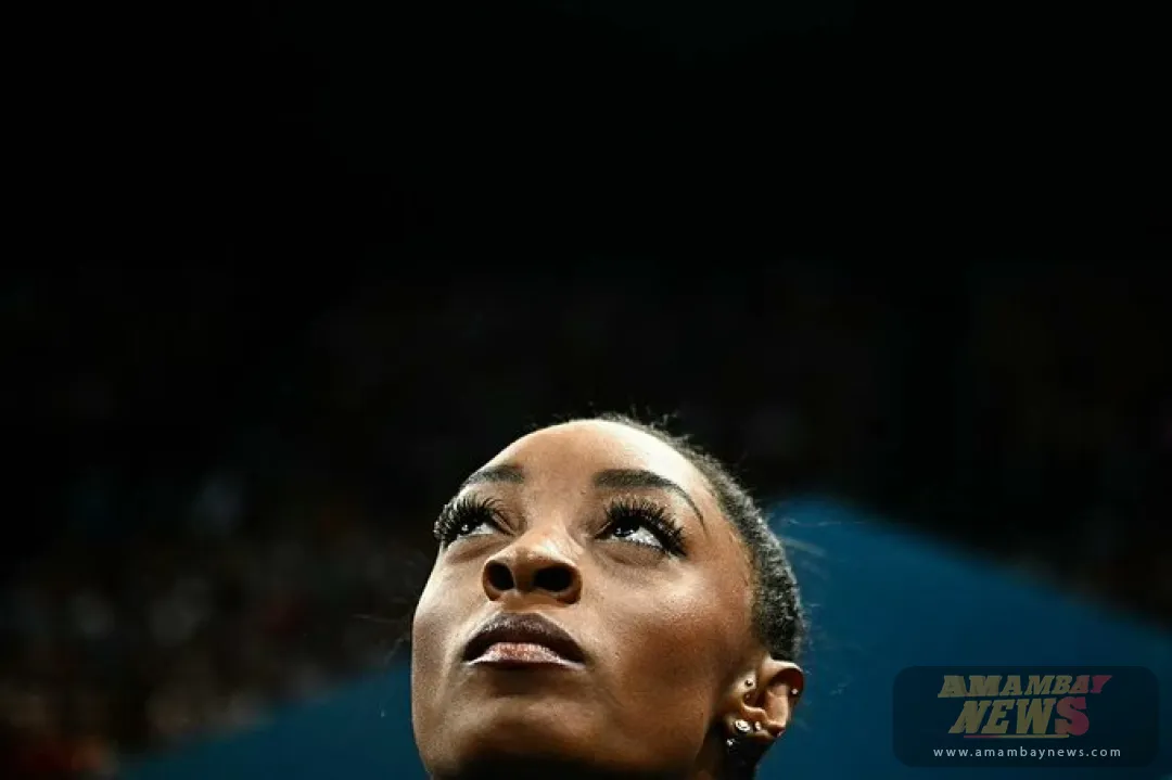 Sorpresa en gimnasia: a Simone Biles se le escapa el podio en barra tras una caída