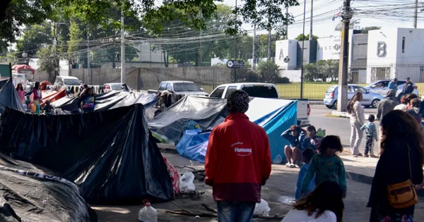 Manifestación indígena bloquea avenida Artigas en Asunción