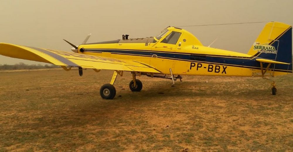 Se suman los aviones hidrantes para combatir los incendios