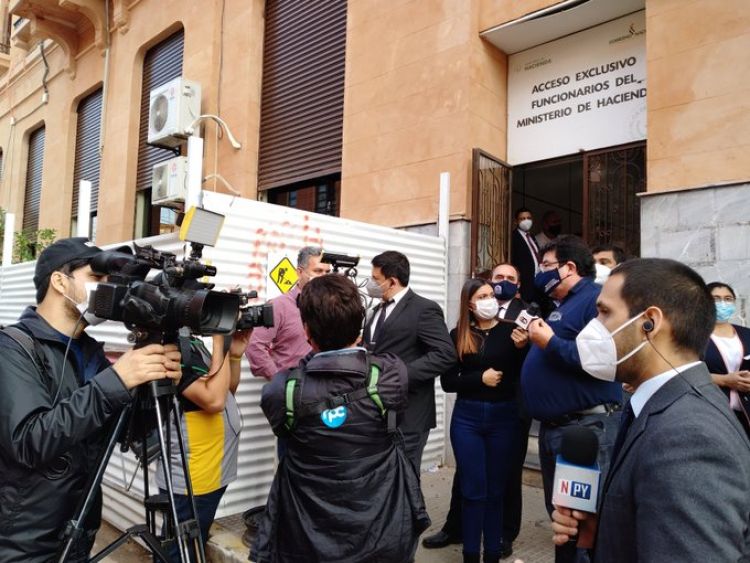 No hubo acuerdo y docentes anuncian “paro total” de actividades