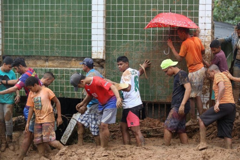 Al menos 12 muertos por fuertes lluvias en el noreste de Brasil