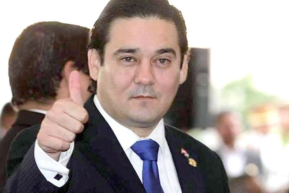 Buzarquis alega venganza, pero no resiste los archivos