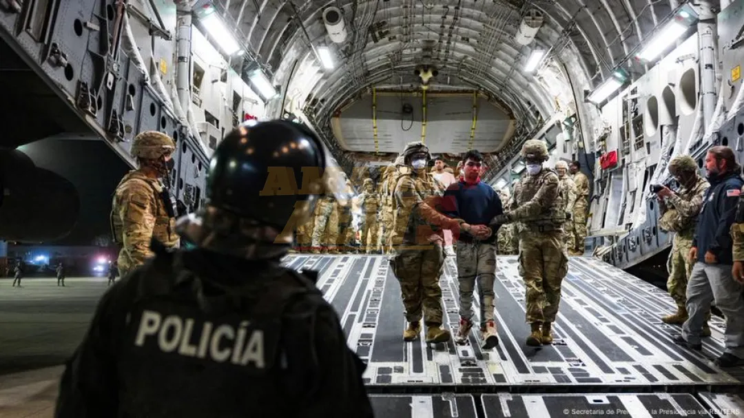 El Salvador niega a fiscal venezolano defensa de deportados