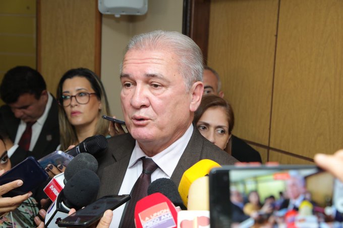 Fiscal general justifica que su hijo  haya sido comisionado a Itaipú