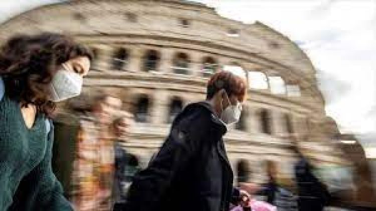 Italia impone la vacunación obligatoria contra el Covid-19 para mayores de 50 años