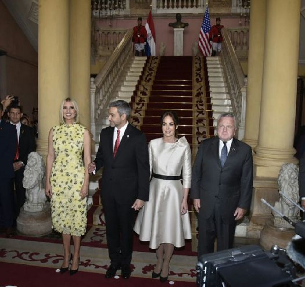 Ivanka Trump ya está reunida con el presidente Marito