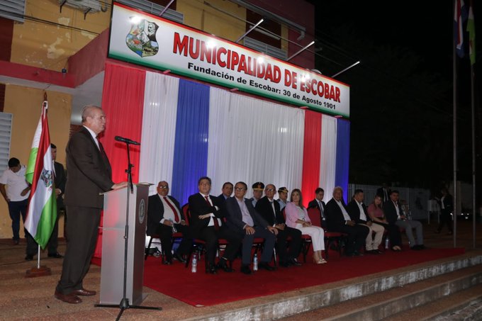 Fiscal general del Estado es declarado hijo dilecto