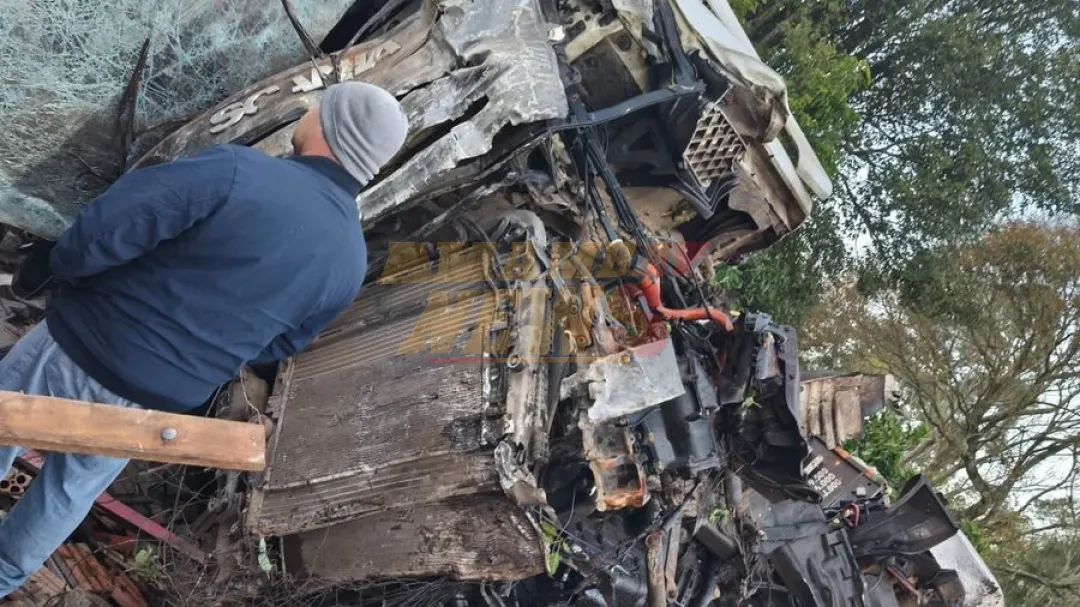 Automovilista pierde la vida en violento accidente de tránsito en Edelira