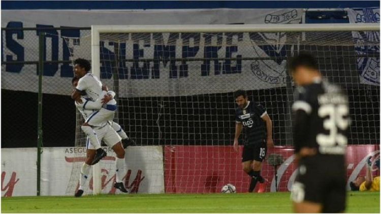 Sportivo Ameliano da un golpazo al campeón