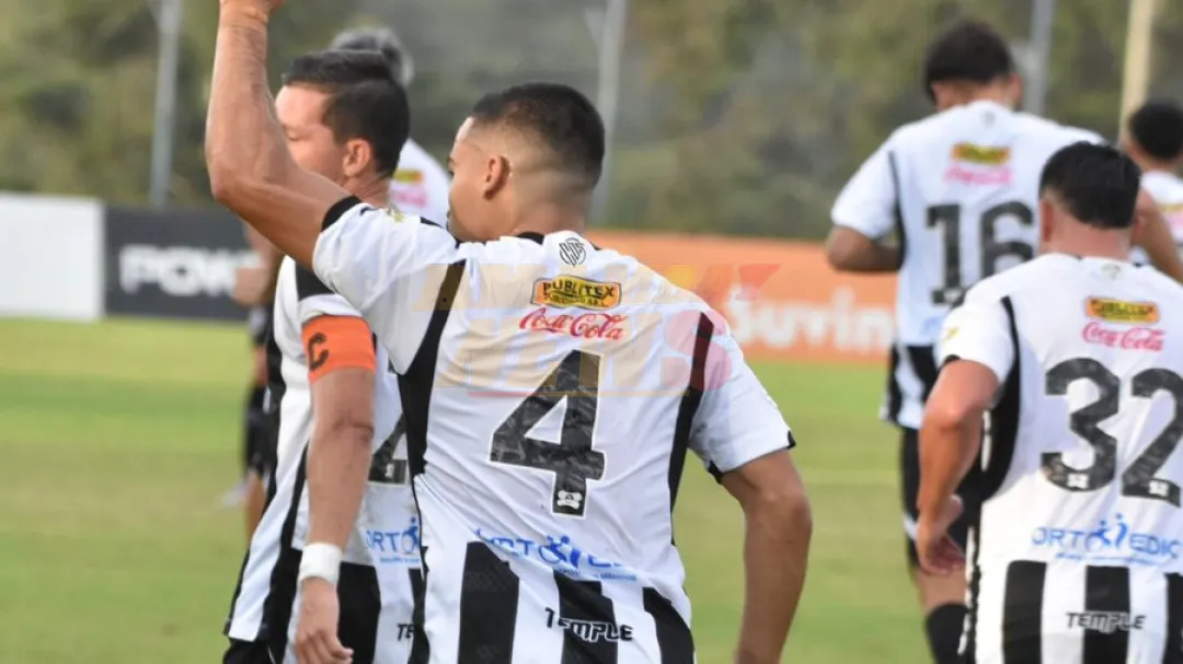Santaní logra un triunfo clave de local