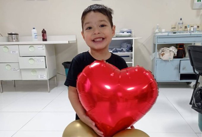 El emotivo mensaje de la madre de Milan, el niño que sigue aguardando un corazón
