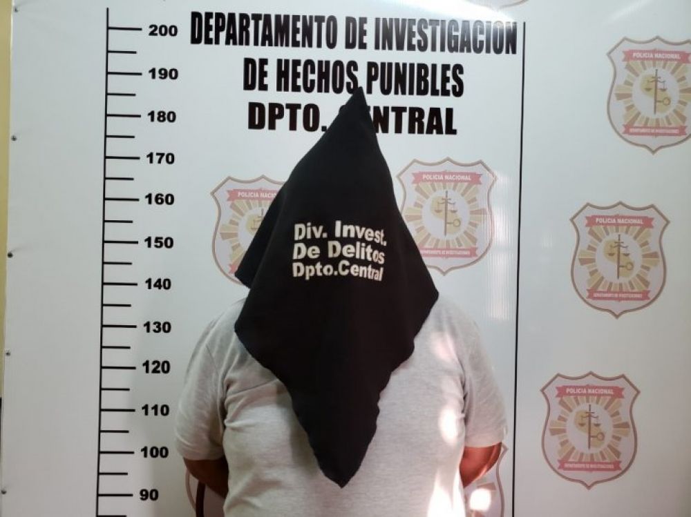 Detienen a un hombre por estafa en la compra y venta de autos