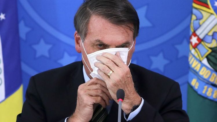 Brasil tiene 1,271 muertes por covid-19 en 24 horas