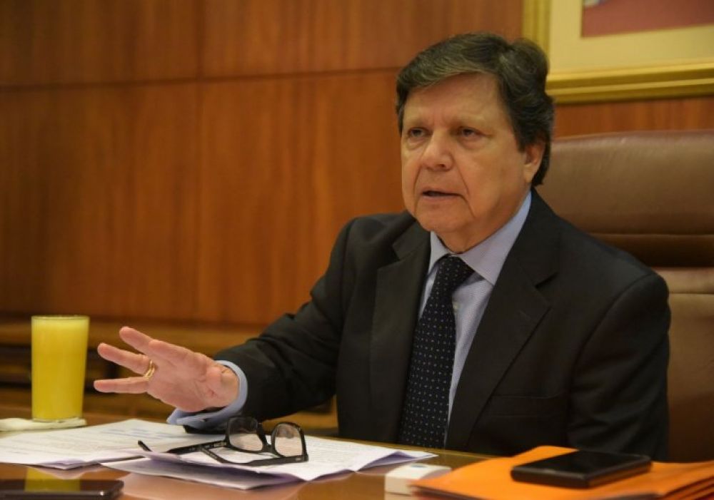 Acevedo denunciará certificados falsos de aspirantes a Policía