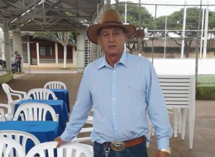 Se solidarizan con Antonio Cabañas, presidente de asociación de aguateros del barrio María Victoria