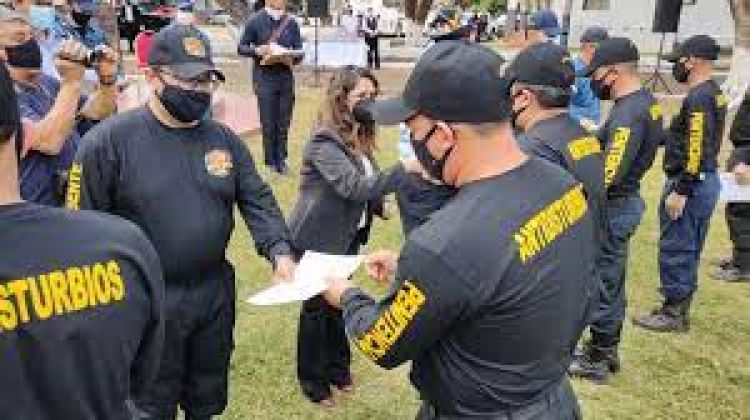 Agentes penitenciarios anuncian huelga y exigen el tratamiento de su carta orgánica