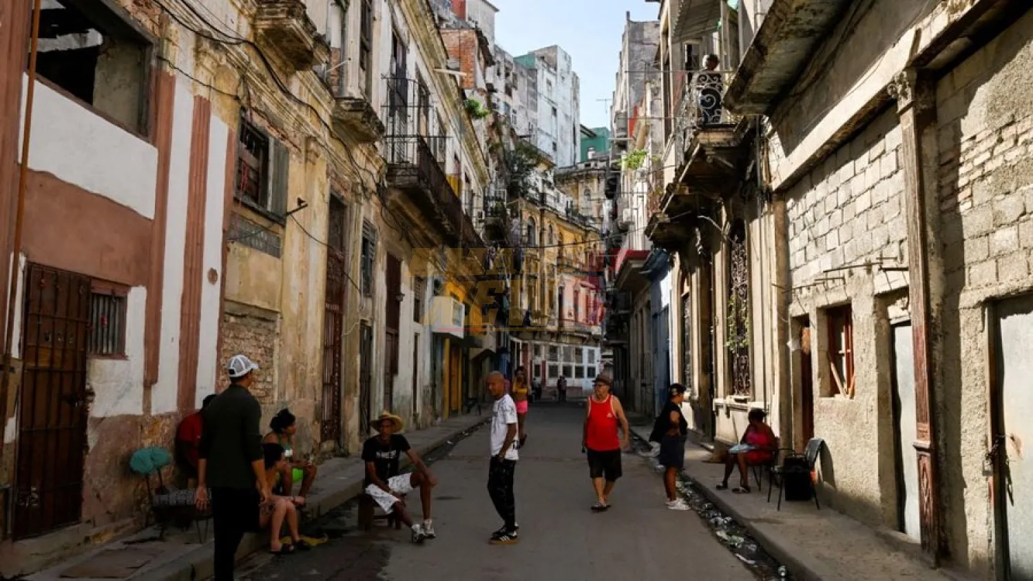 Menos remesas, médicos, turismo y petróleo, la estrategia del gobierno de Trump para ahogar a Cuba