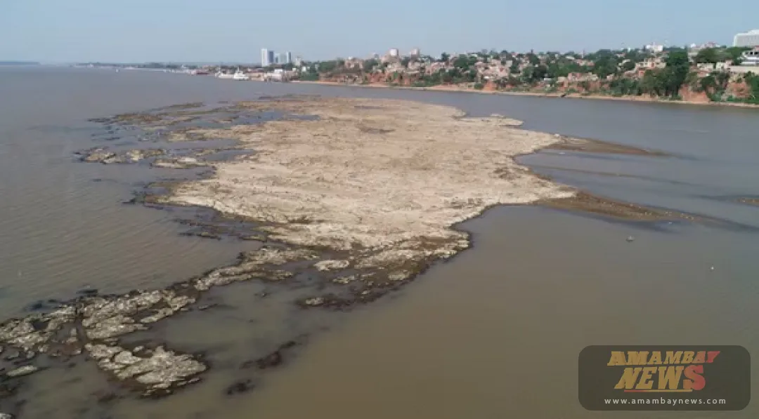 Bajante extrema amenaza comercio fluvial en Paraguay