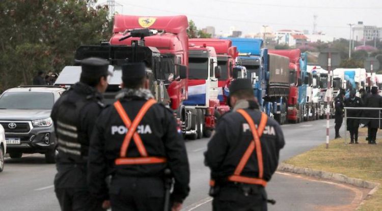 Policía dispone “alerta de seguridad al 100%” para la movilización de camioneros