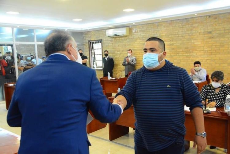 Enojo de colorados por elección de Hugo Benítez como intendente de CDE