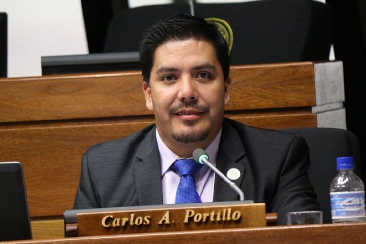 Diputado Portillo se defiende ante el pleno y afirma jamás acepté ninguna suma de dinero