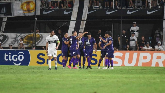 Tacuary sorprende a Olimpia en el Bosque
