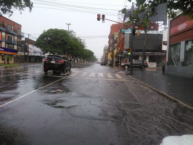 Anuncian lluvias con tormentas para hoy lunes