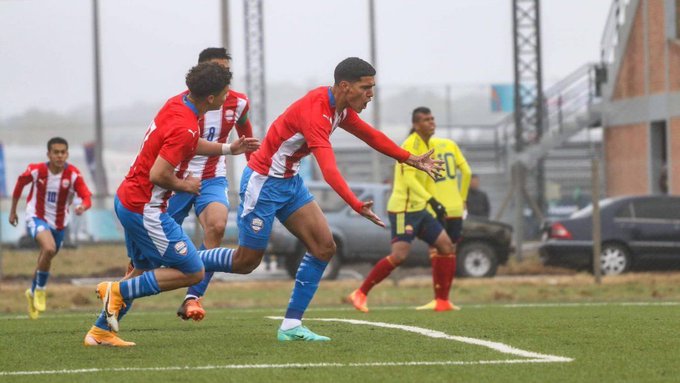 Paraguay gana y se asegura medalla en fútbol masculino