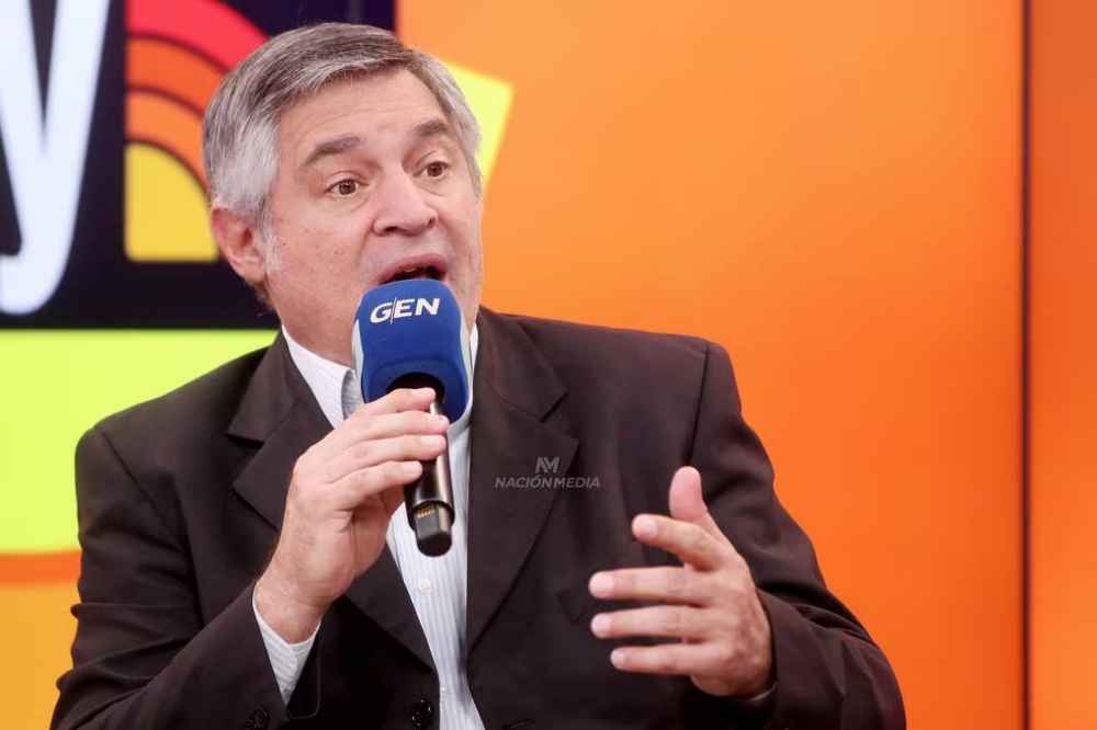 “No se puede pedir a los niños que aprendan cuando tienen hambre”, sostiene ministro del MEC