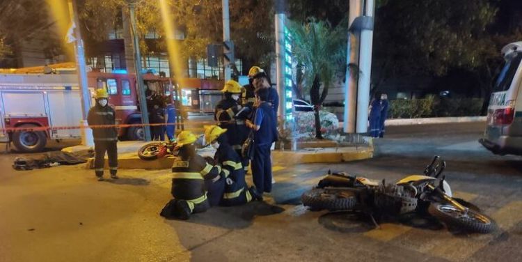 Un fallecido en Asunción tras choque entre dos motocicletas