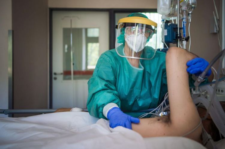 COVID-19: ya son 22 los pacientes derivados al sector privado para terapia intensiva