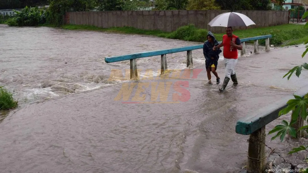Más de 18.000 evacuados en Cuba por tormenta e inundaciones