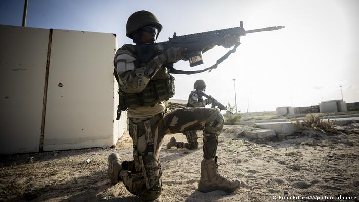 Somalia abate a más de cien milicianos de Al Shabab