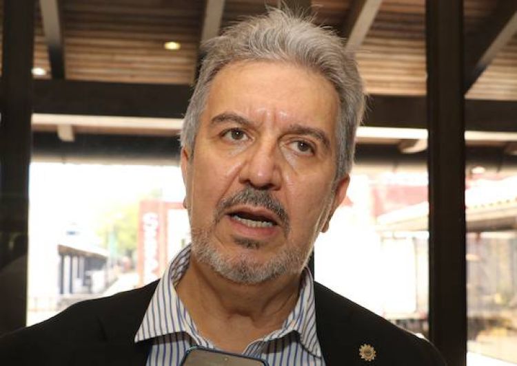 Inevitable aumento de impuestos si continúa el contrabando, según el titular de la UIP