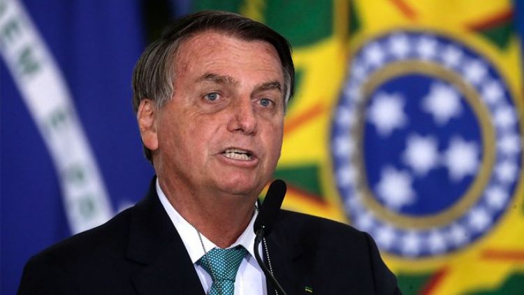 Bolsonaro dice que Brasil puede ser uno de los países con menos muertes por covid-19